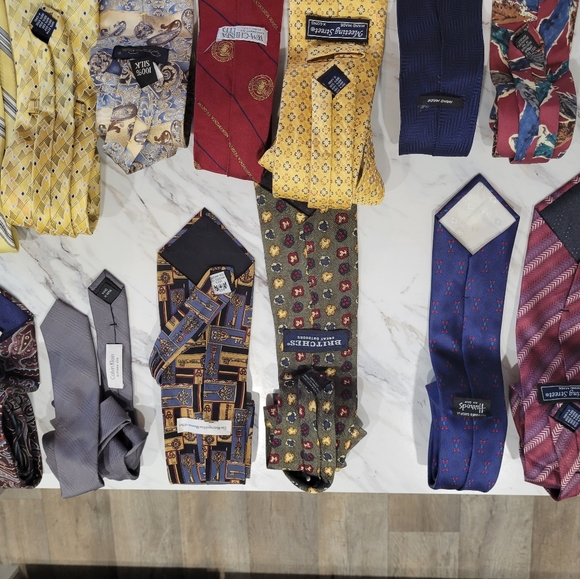 Silk Tie Lot - Picture 9 of 14